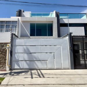 casa nueva en venta en san manuel a 5 minutos de cu buap con recamara en planta baja