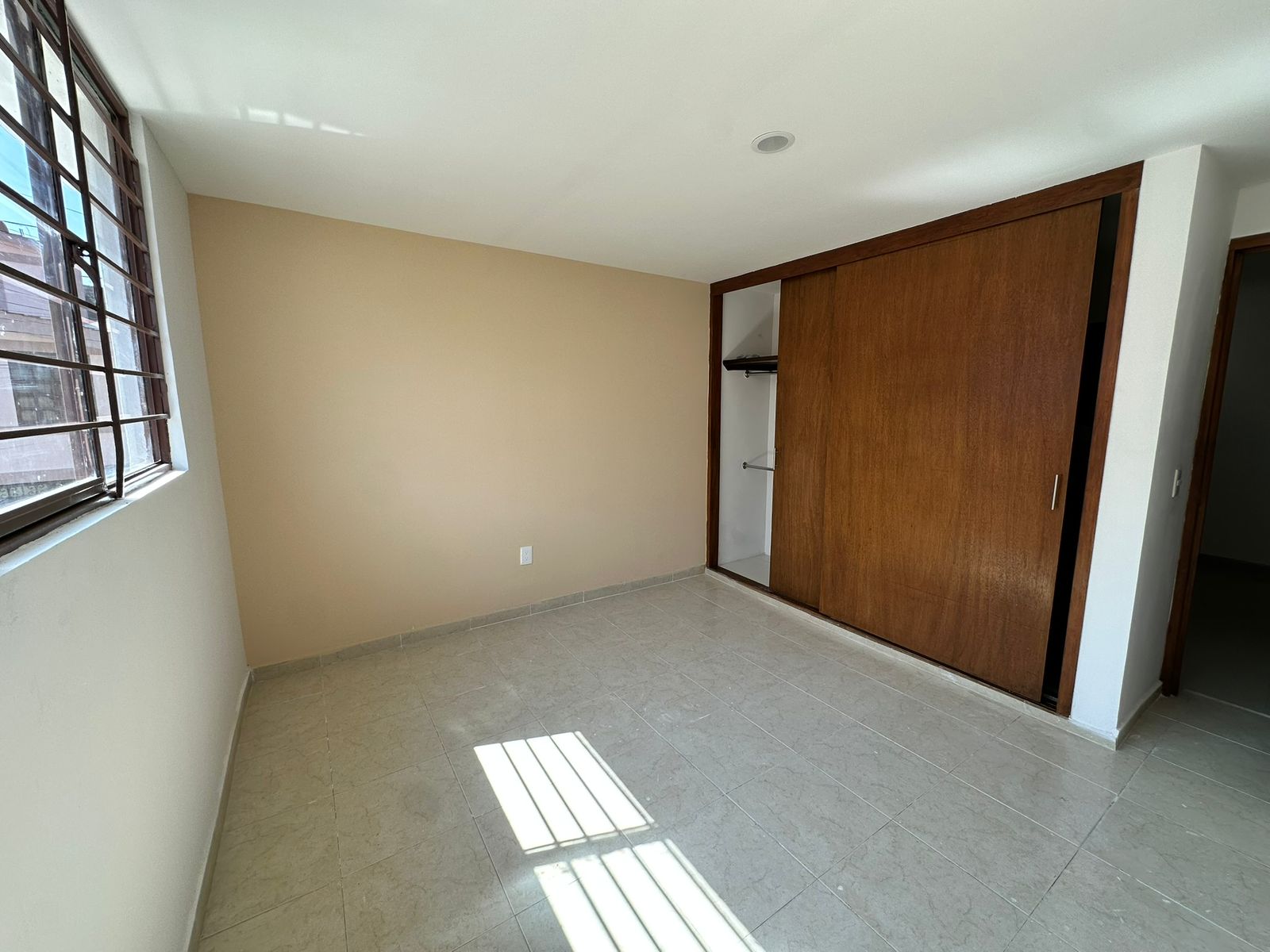 casa en venta en fracc. rincón arboledas – cerca las torres y 11 sur casa en venta en fracc. rincón arboledas – cerca las torres y 11 sur