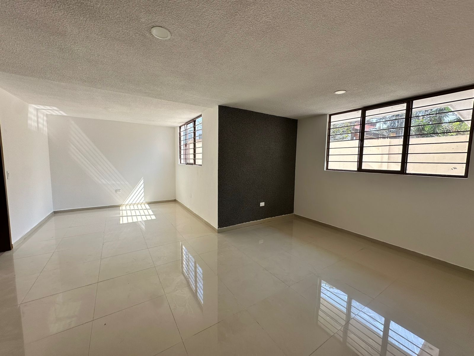 casa en venta en fracc. rincón arboledas – cerca las torres y 11 sur casa en venta en fracc. rincón arboledas – cerca las torres y 11 sur