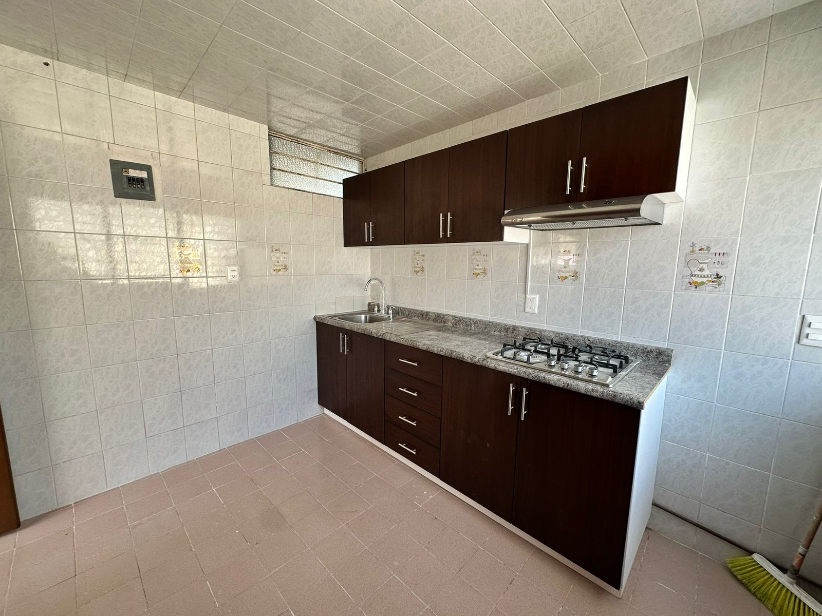 casa en venta en fracc. rincón arboledas – cerca las torres y 11 sur casa en venta en fracc. rincón arboledas – cerca las torres y 11 sur