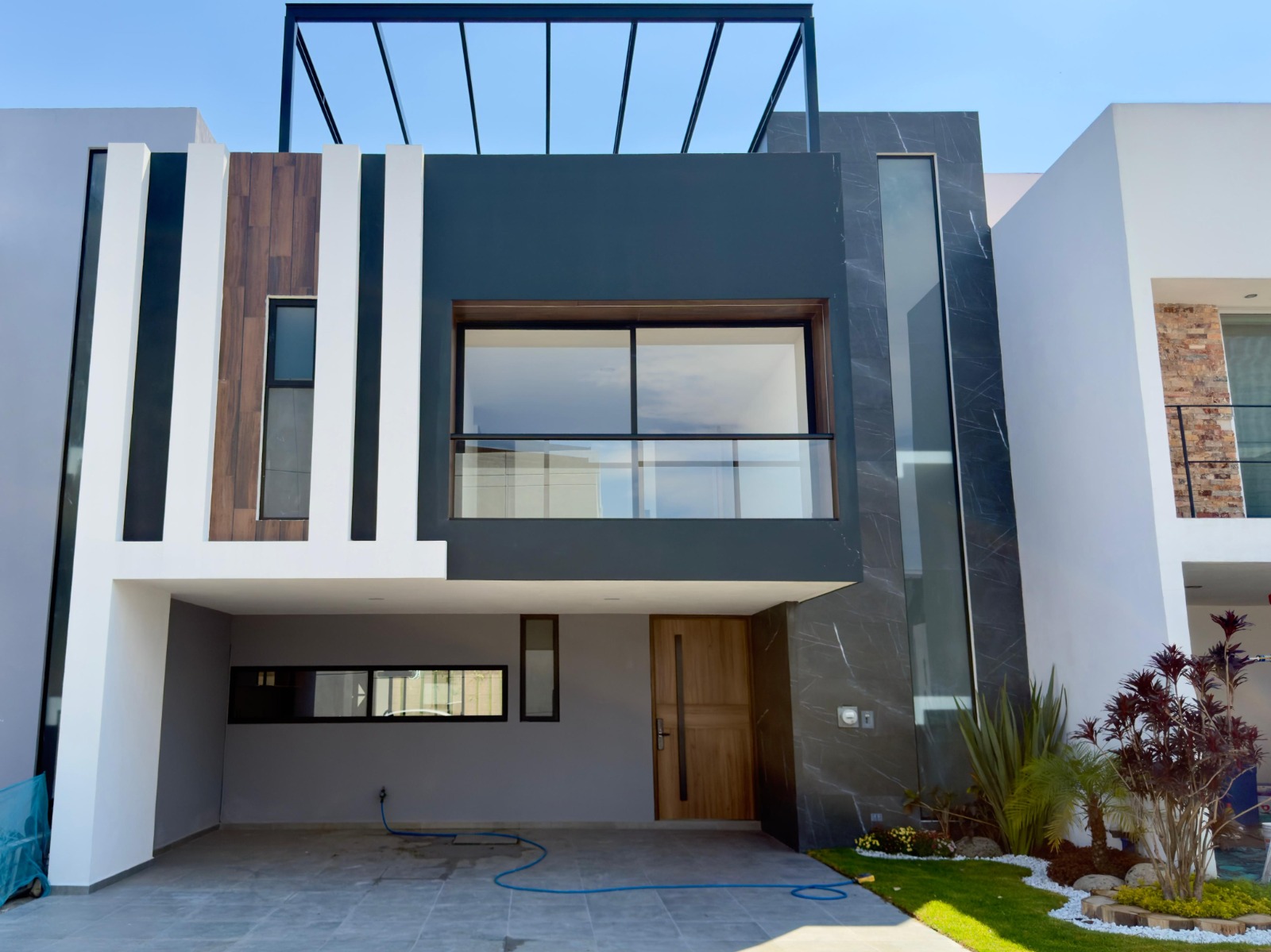 casa en venta en esquina parque méxico – lomas de angelópolis casa en venta en esquina parque méxico – lomas de angelópolis